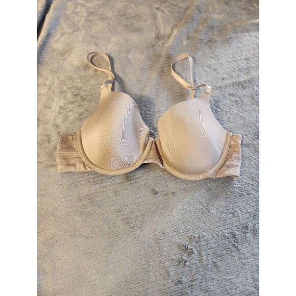 Vanity Fair 75273 Beautifully Smooth Invisible Lines Bra 34B - Picture 1 of 3